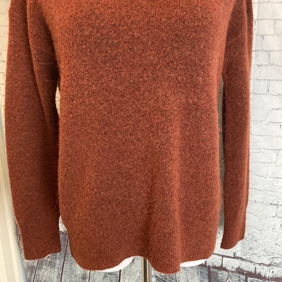 Aritzia The Group Babaton Thurlow Sweater Alpaca Wool Blend Capre Rust Cozy Fall - Picture 5 of 14